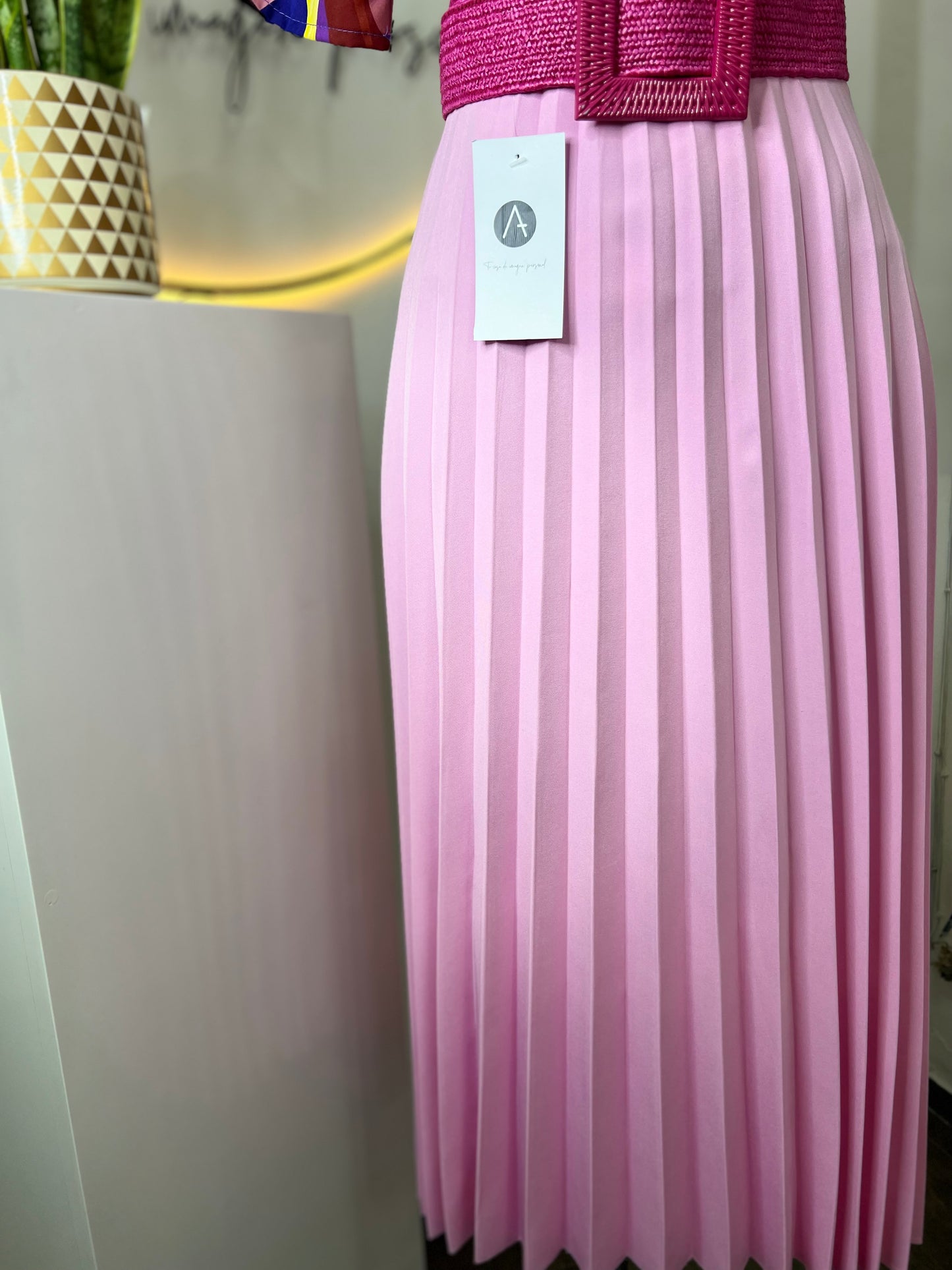 Falda plisada rosa
