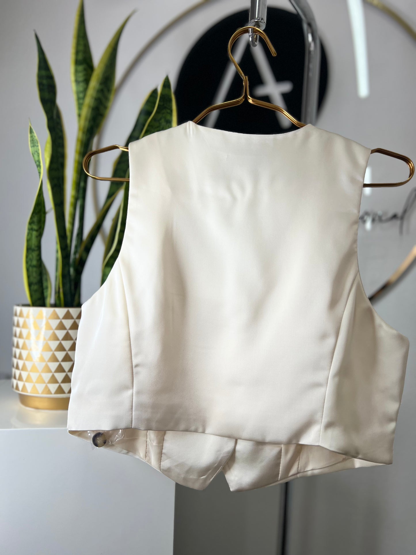Chaleco satén beige