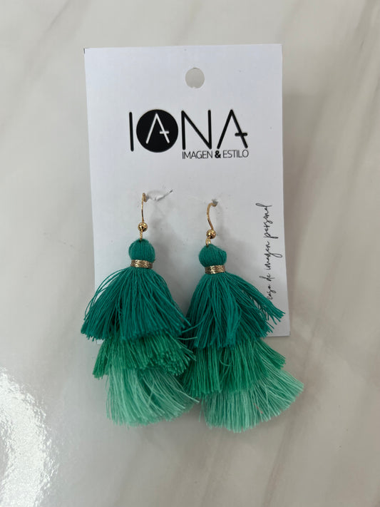 Aretes flecos verde