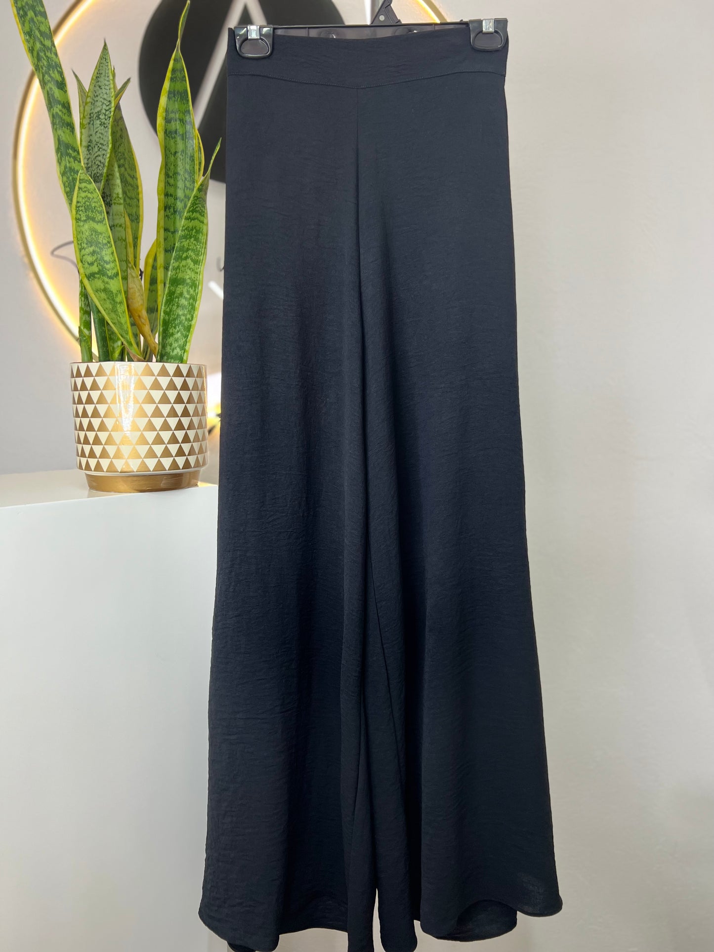 Pantalón ancho negro