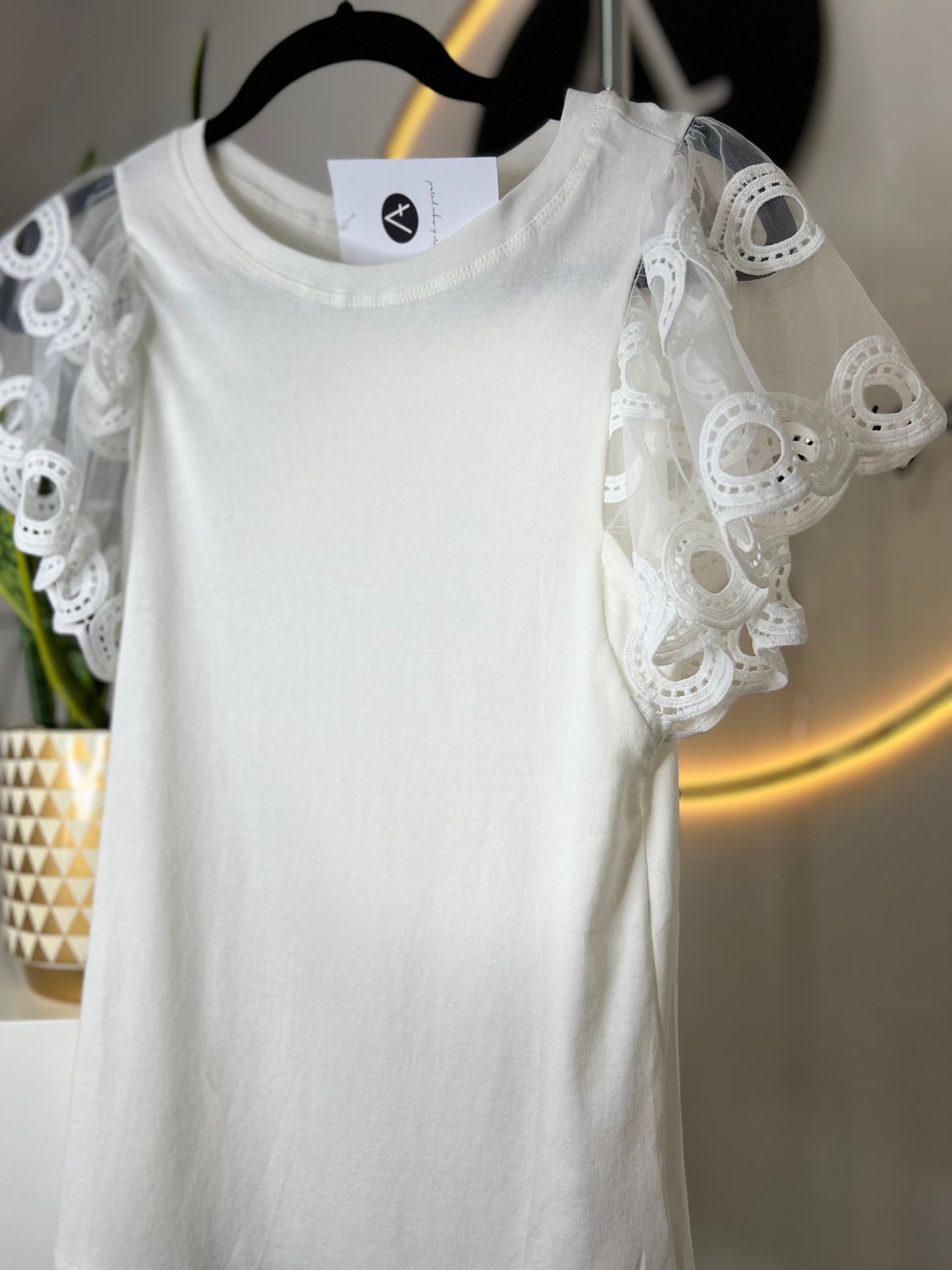 Blusa blanca mangas transparentes