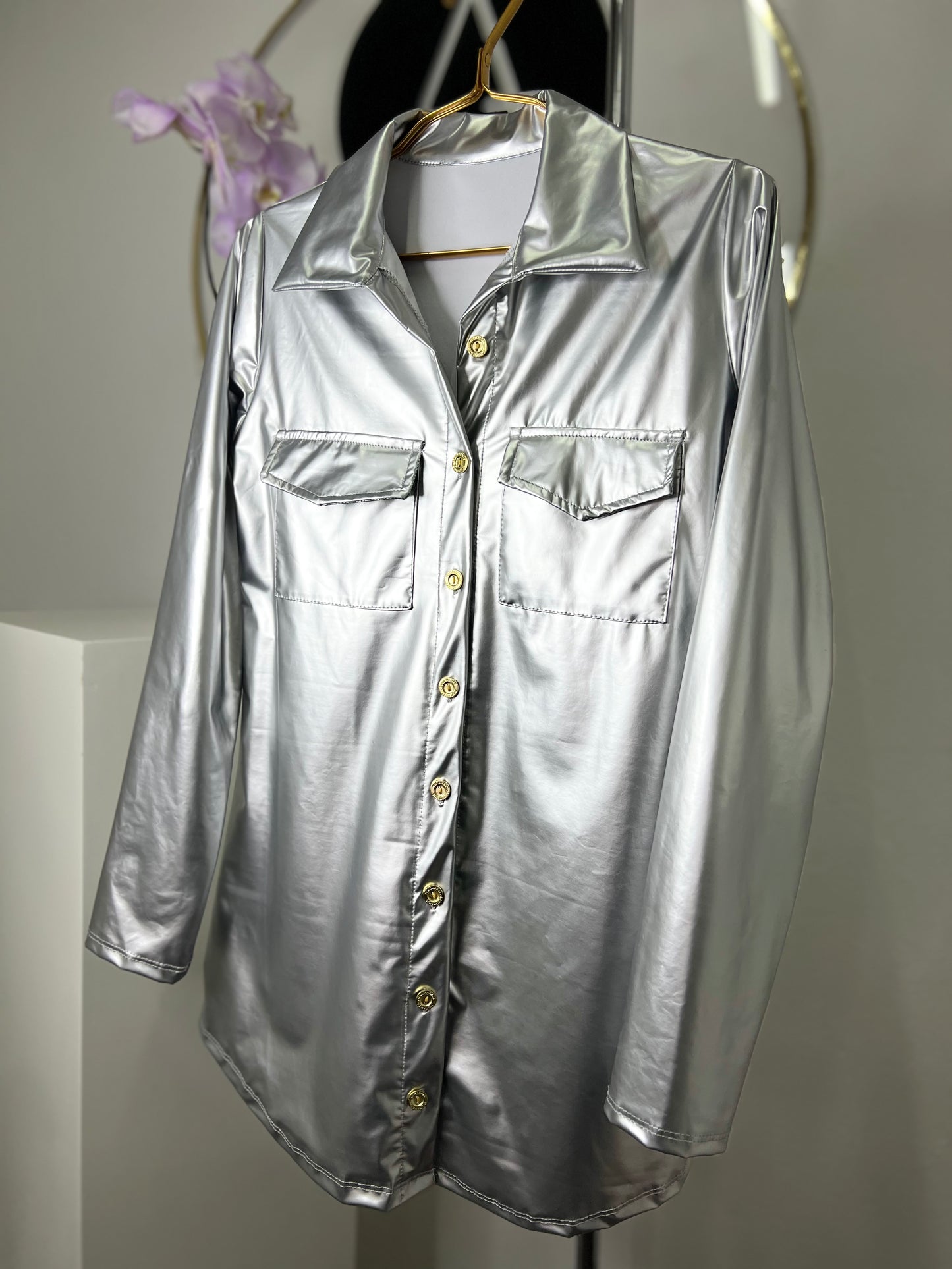 Camisa oversize plata